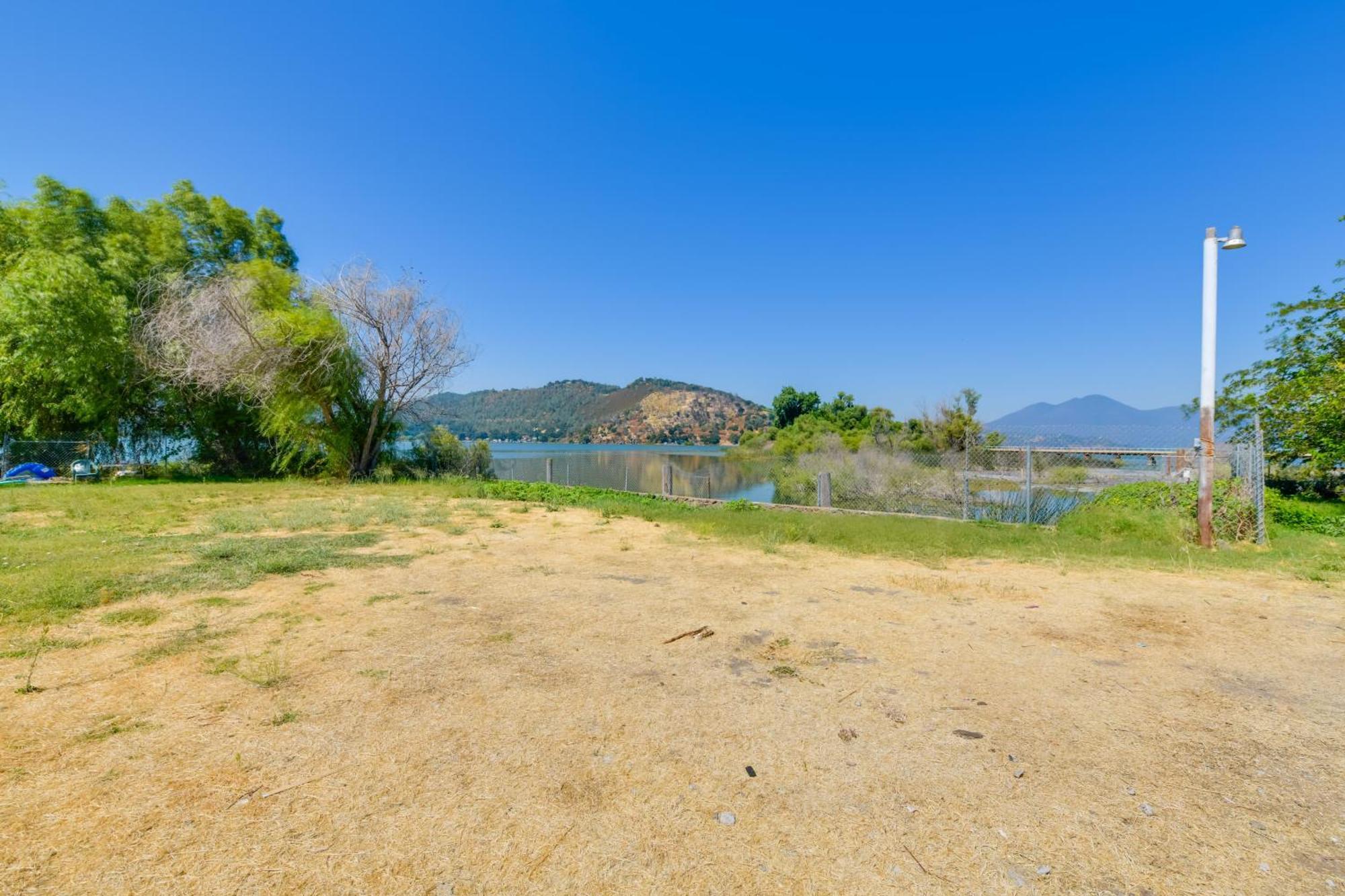 End Unit With Clear Lake Access In Norcal! Apartamento Clearlake Exterior foto